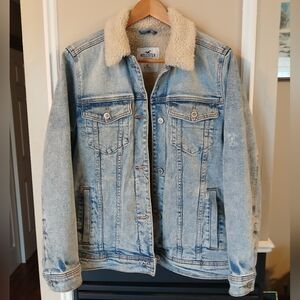 Hollister Faux Shearling Lined Denim Trucker Jacket Women's Medium
